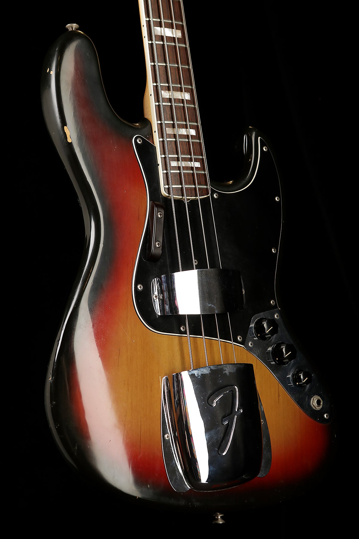 Preloved Fender 1973/74 Jazz Bass Sunburst