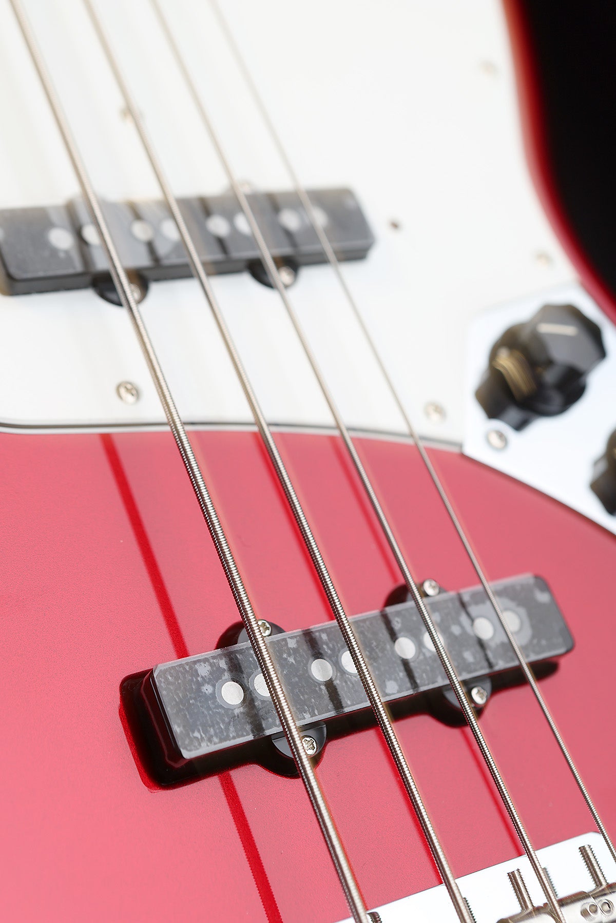 Fender Made in Japan Traditional '70s Jazz Bass Candy Apple Red w/ Gigbag - Bass Centre Music Store Melbourne