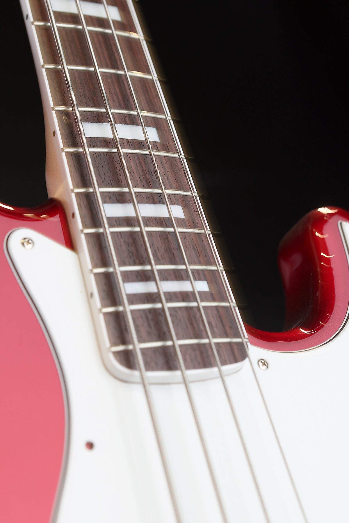 Fender Made in Japan Traditional '70s Jazz Bass Candy Apple Red w/ Gigbag - Bass Centre Music Store Melbourne
