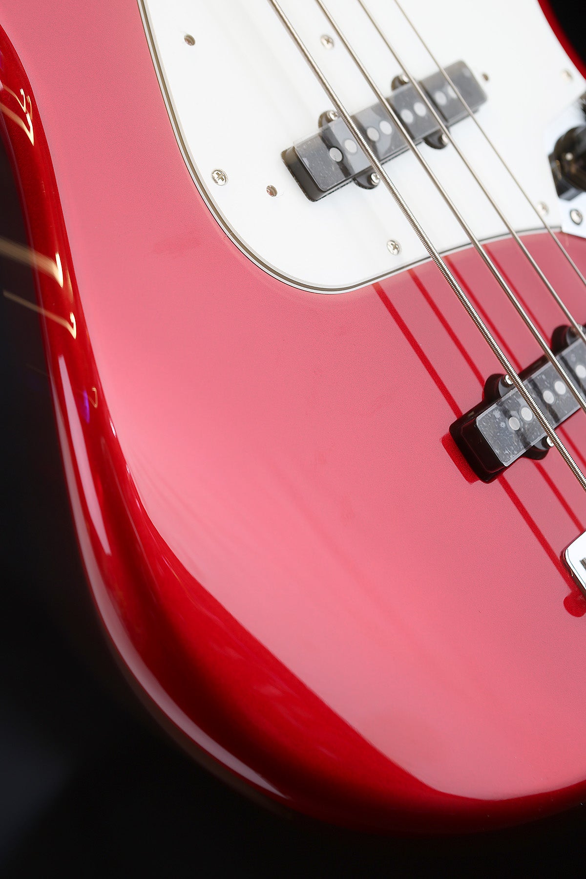 Fender Made in Japan Traditional '70s Jazz Bass Candy Apple Red w/ Gigbag - Bass Centre Music Store Melbourne