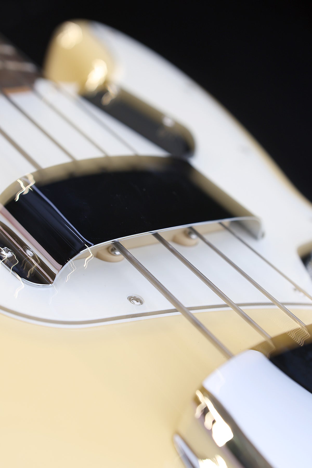 Limited Edition Laura Lee Jazz Bass - Bass Centre Music Store Melbourne