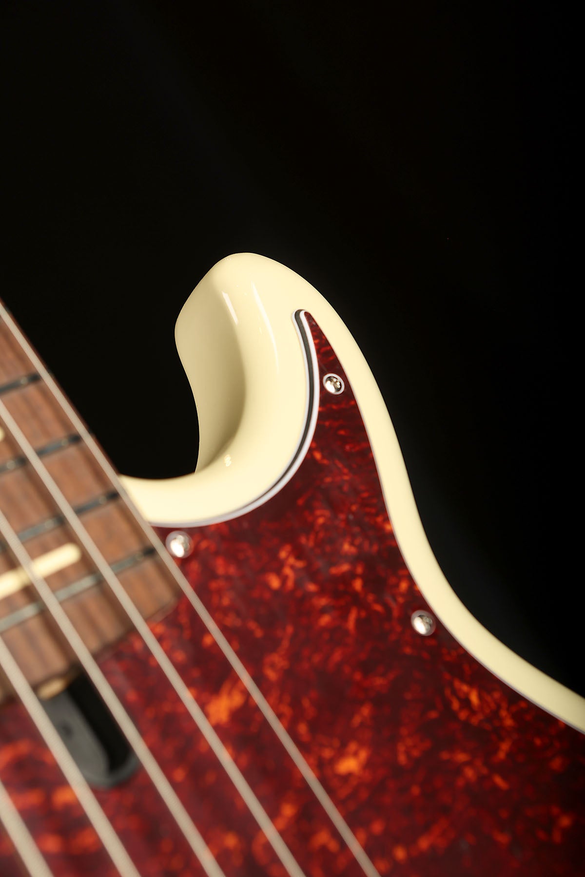 Yamaha BBP35 Vintage White, Made in Japan