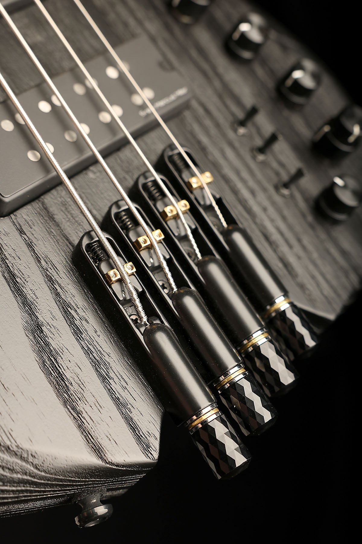 Sire MARCUS MILLER M6 Headless Multiscale 4 String