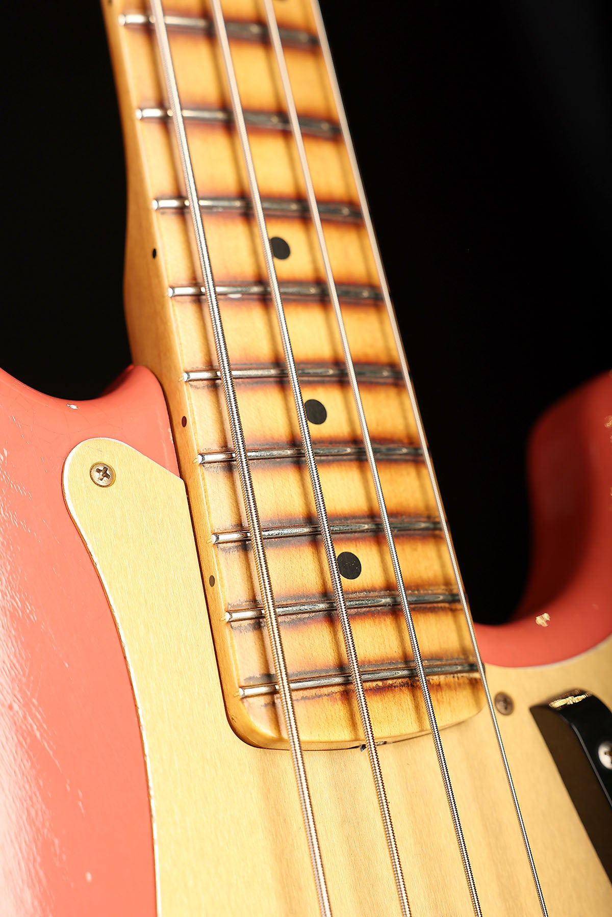 Fender Limited Edition "P" Jazz Bass Relic Tahitian Coral