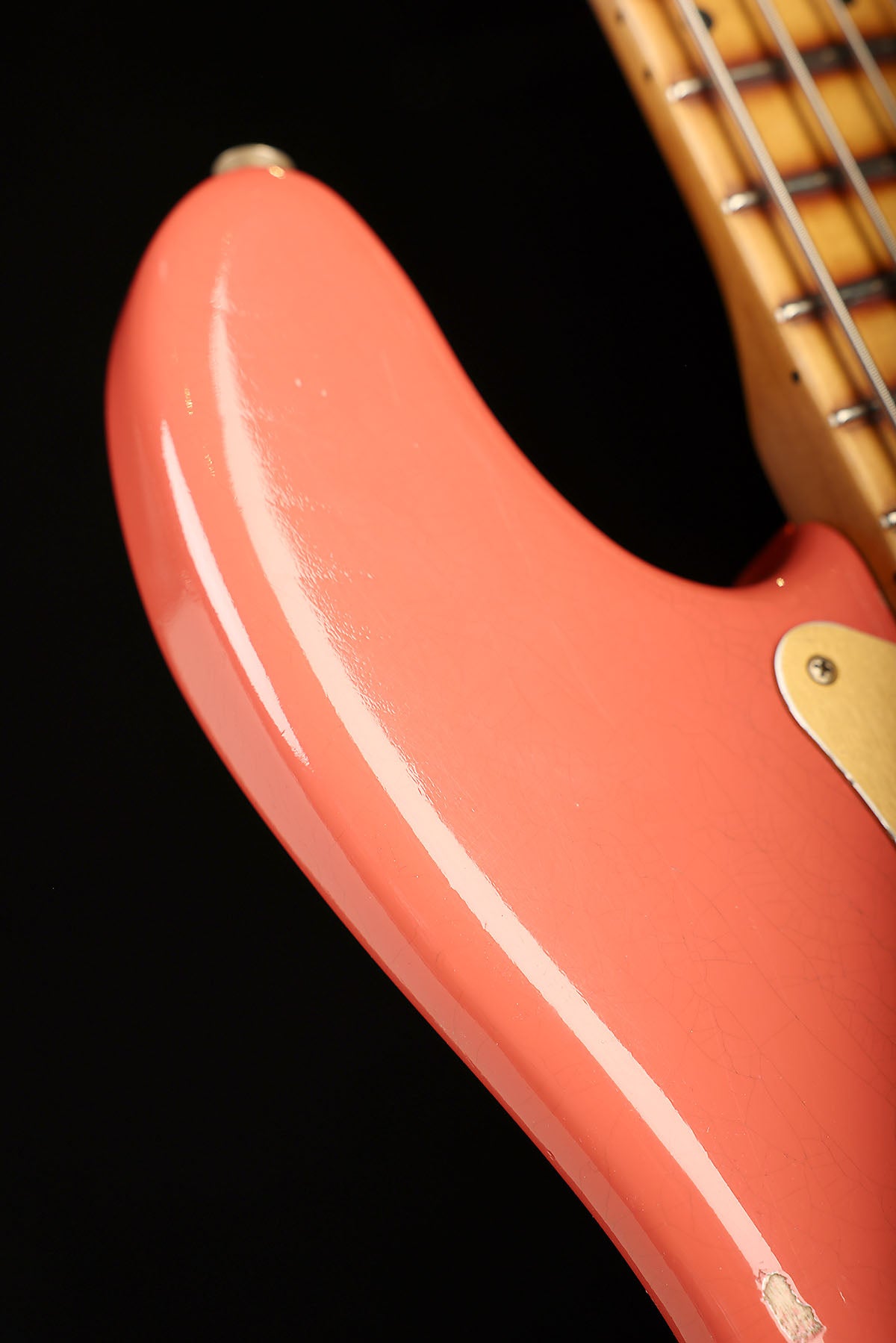 Fender Limited Edition "P" Jazz Bass Relic Tahitian Coral