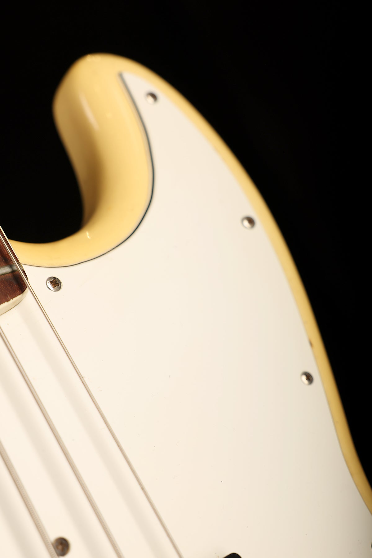 Preloved 1975 Fender Jazz Bass Olympic White w/case - Bass Centre Music Store Melbourne