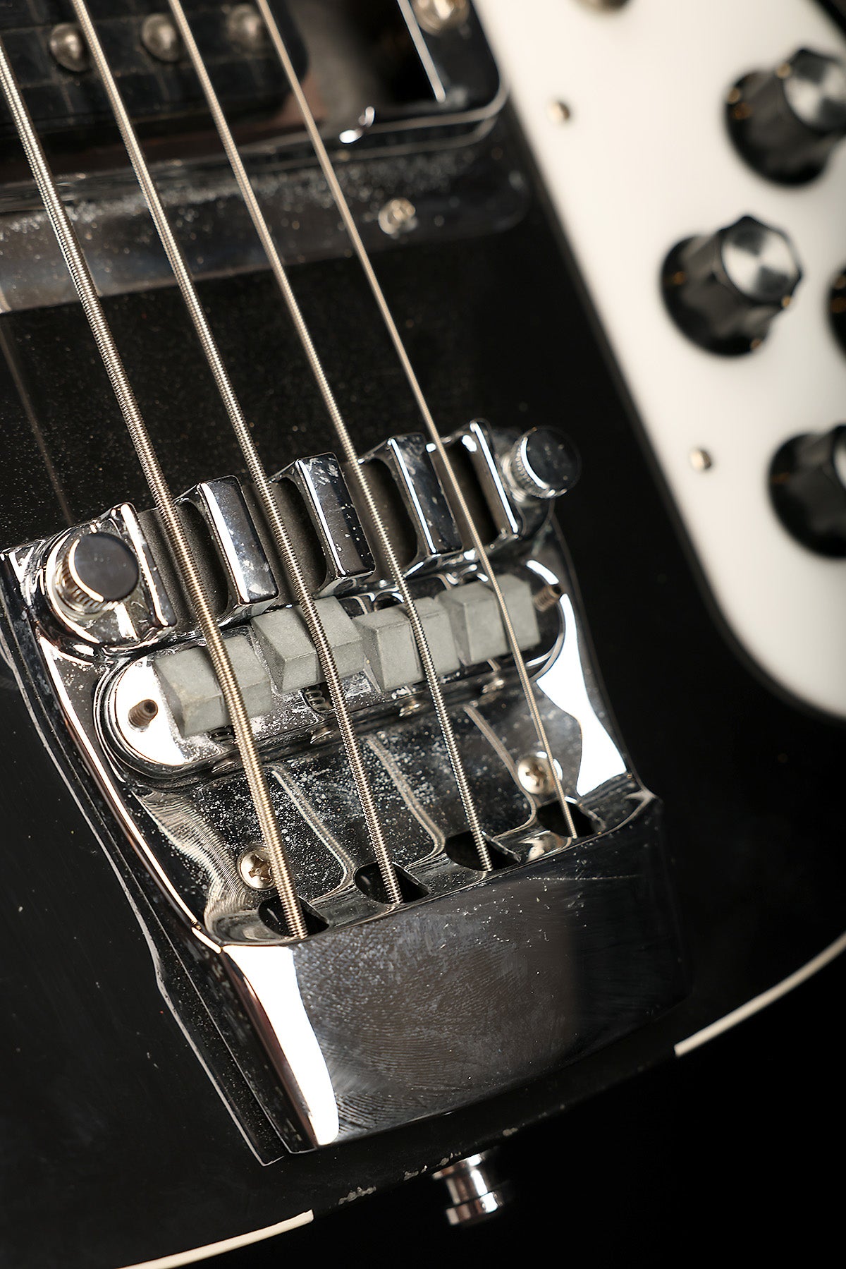 Preloved 2002 Rickenbacker 4003 Jetglo - Bass Centre Music Store Melbourne