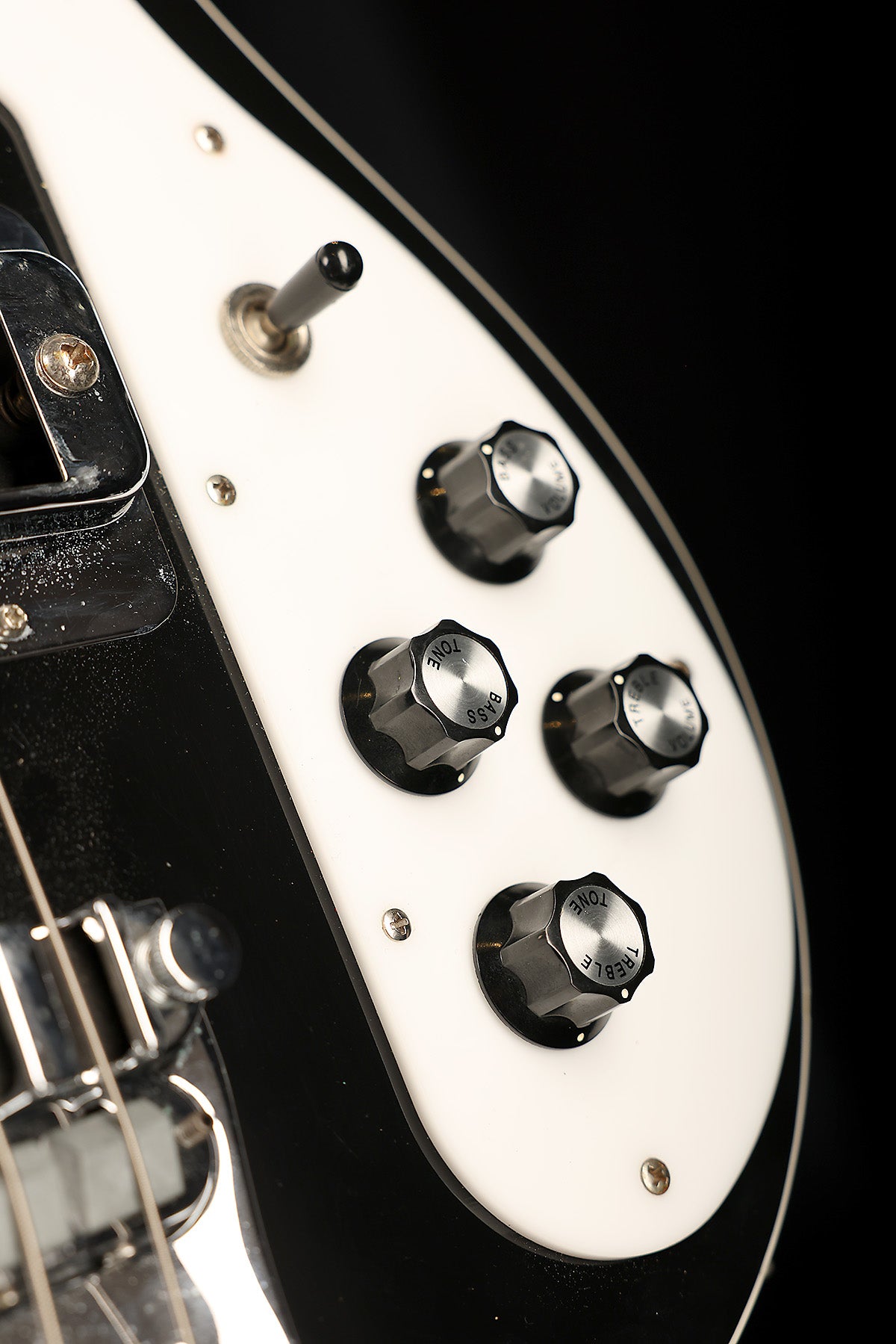 Preloved 2002 Rickenbacker 4003 Jetglo - Bass Centre Music Store Melbourne