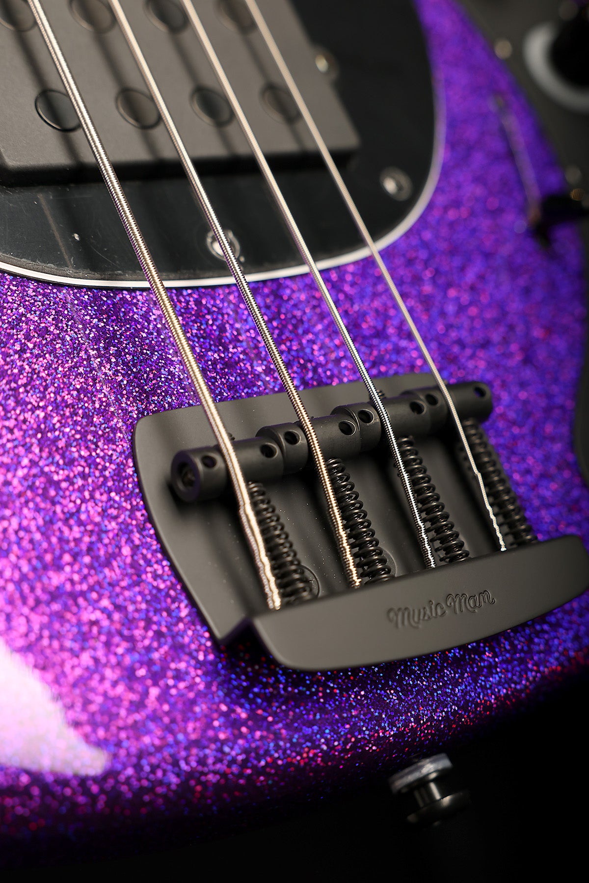 Ernie Ball Music Man Dark Ray 4 Plasma Purple
