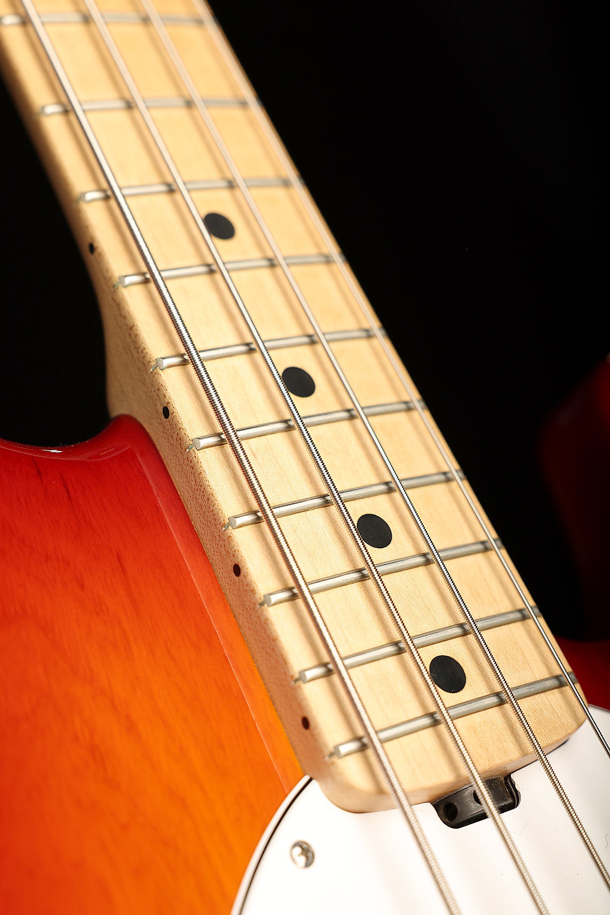 Preloved Musicman Stingray Honeyburst