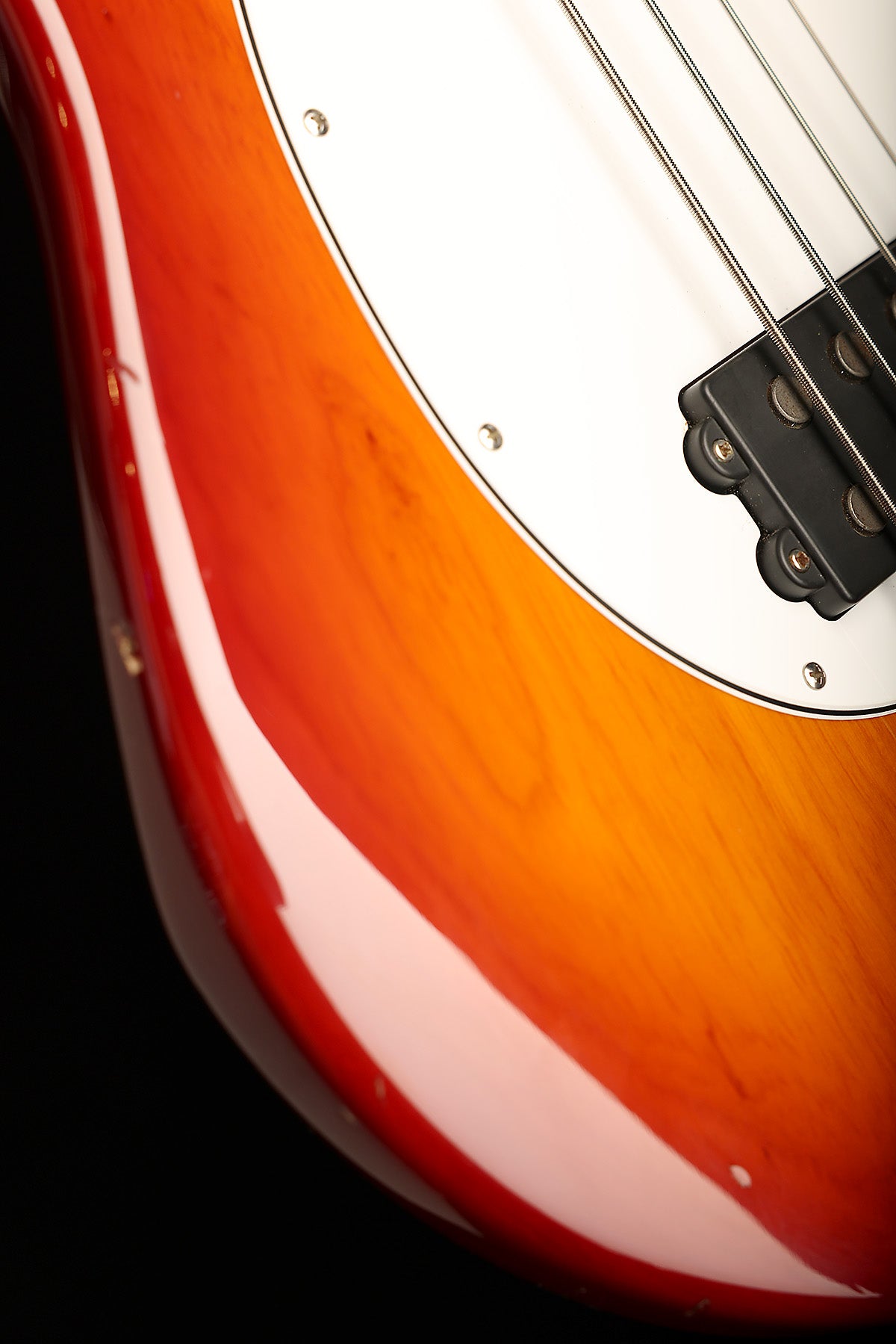 Preloved Musicman Stingray Honeyburst