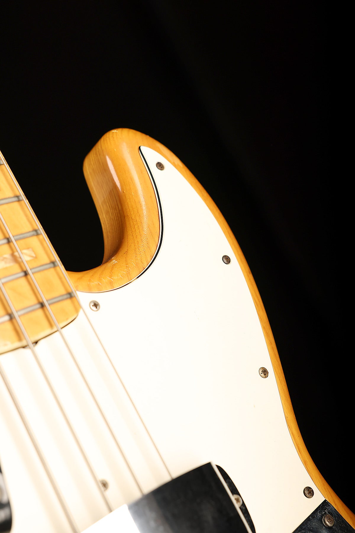 Preloved Fender Jazz Bass, Natural