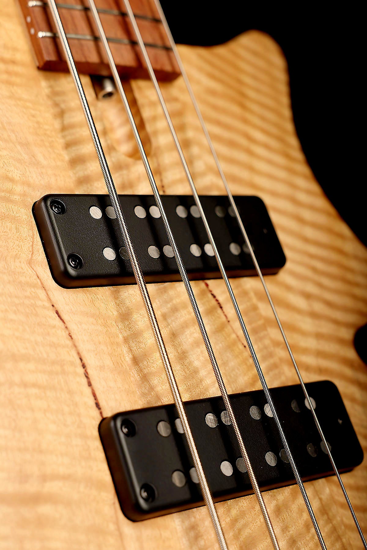 Cole Clark LLB4 Flamed Mountain Ash - Bass Centre Music Store Melbourne