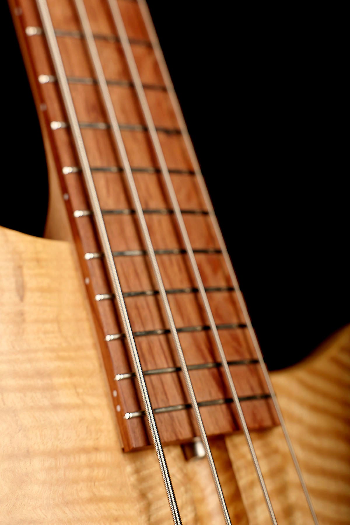 Cole Clark LLB4 Flamed Mountain Ash - Bass Centre Music Store Melbourne