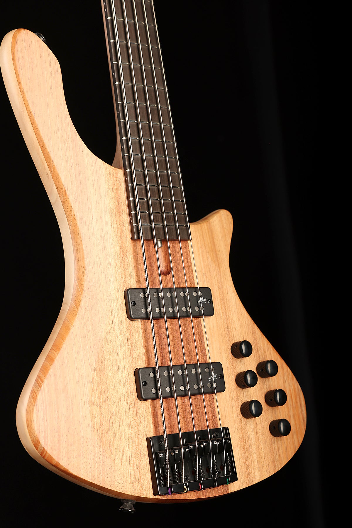 Cole Clark LL B5 Blackwood Top, Ebony - Bass Centre Music Store Melbourne