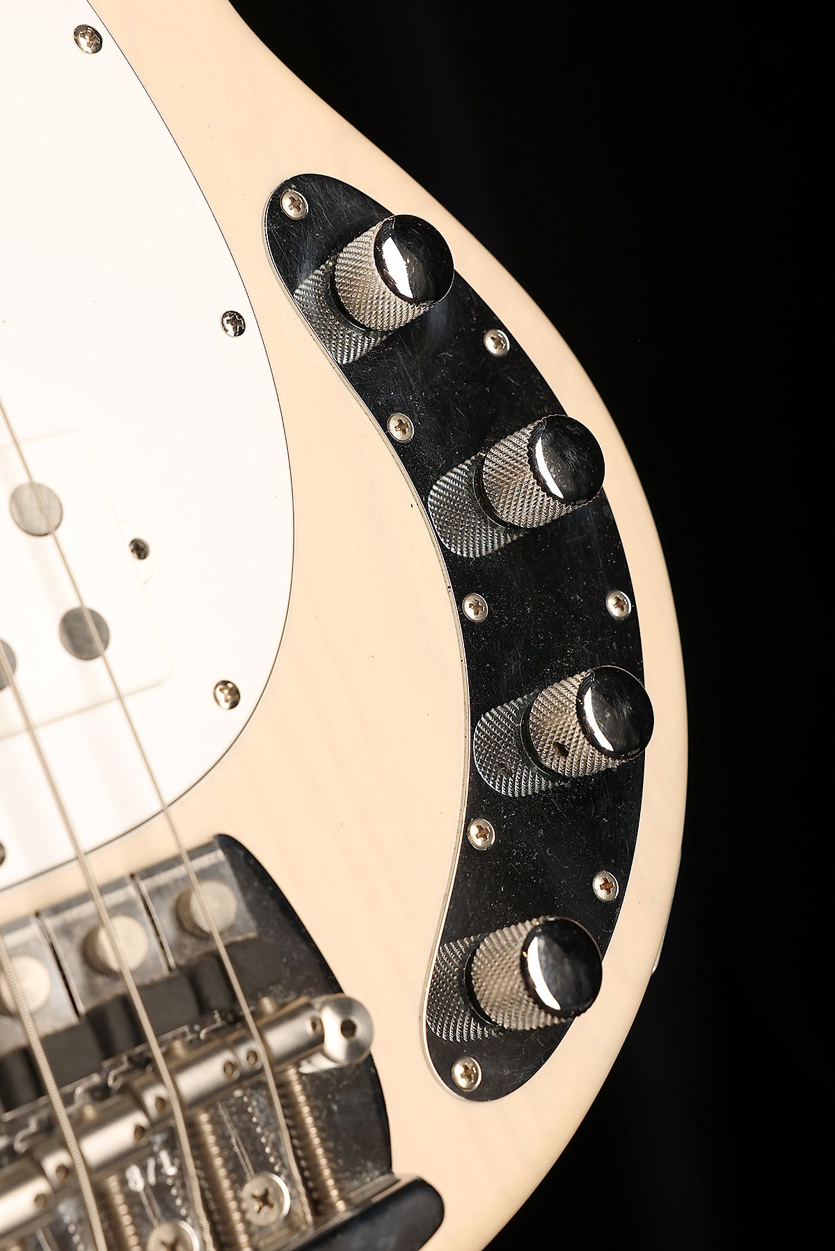 Preloved 1994 Musicman Stingray 4 Mary Kaye White Ash Rosewood - Bass Centre Music Store Melbourne