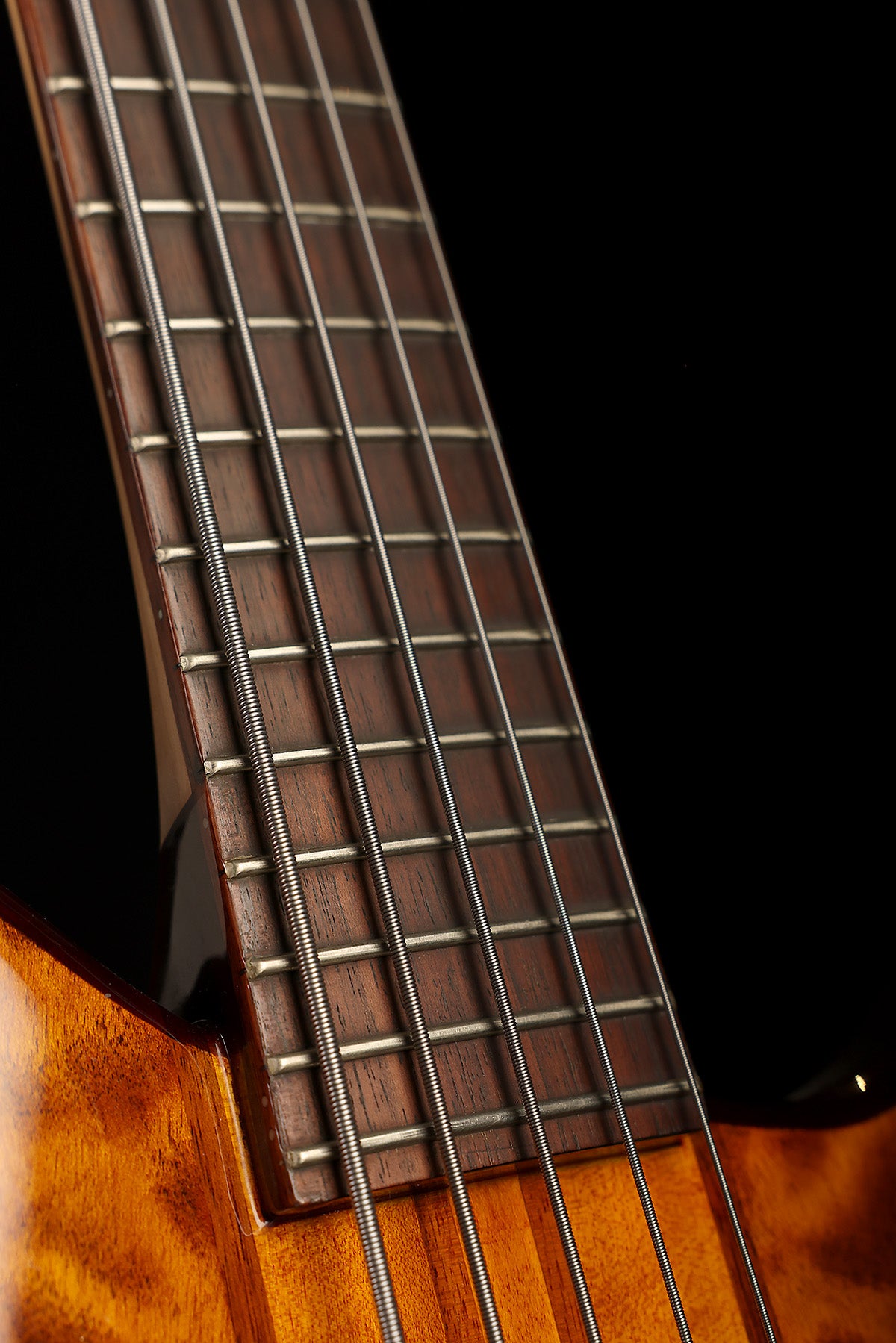 Preloved Peavey Cirrus 5 String - Bass Centre Music Store Melbourne