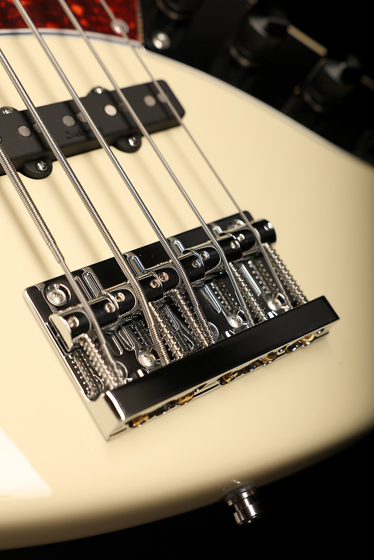 Sadowsky Metro Line 21 Fret Jazz 5 Olympic White - Bass Centre Music Store Melbourne