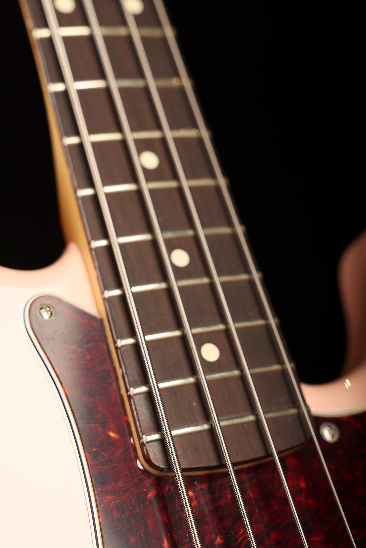 Fender Deluxe Player II Precision Shell Pink