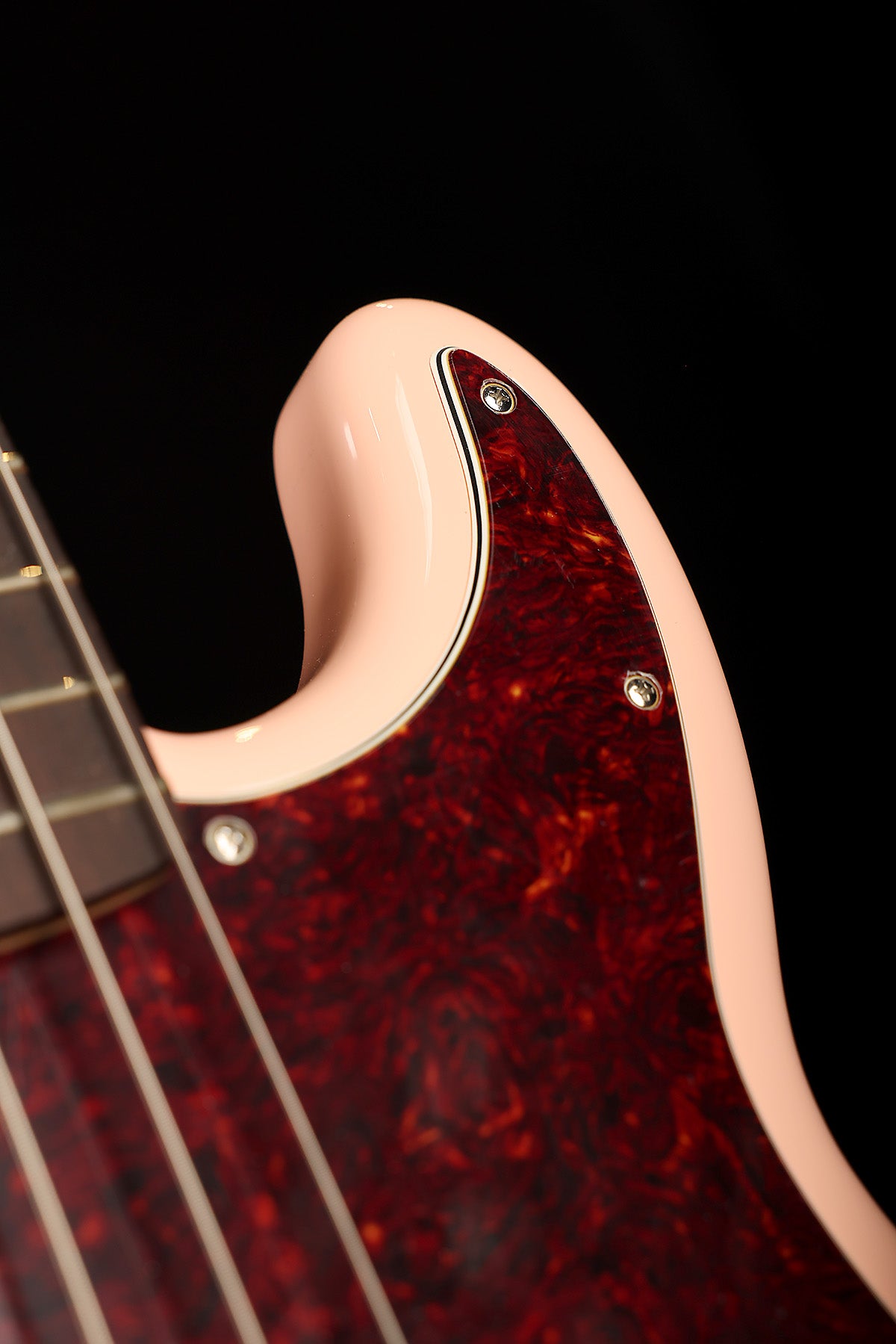 Fender Deluxe Player II Precision Shell Pink