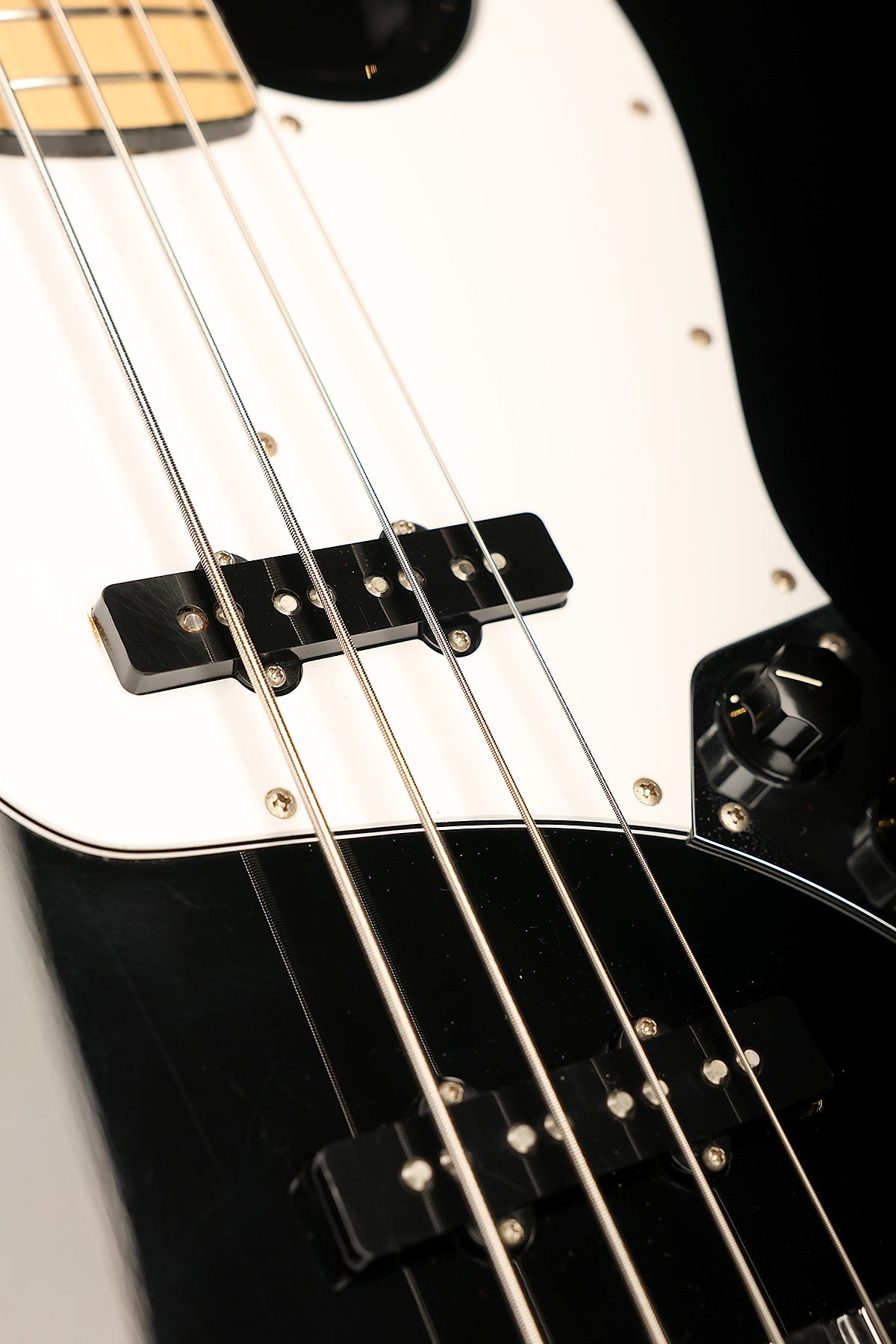Preloved Fender Geddy Lee Jazz Bass CIJ 2003