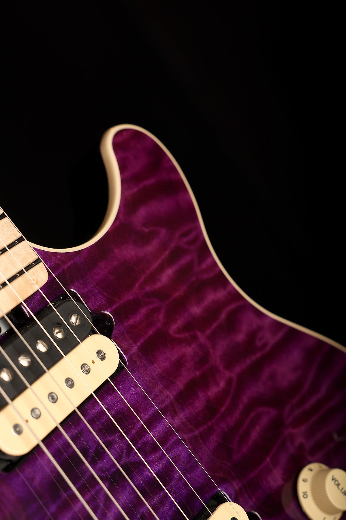 Ernie Ball Music Man 30th Anniversary Axis Trans Purple