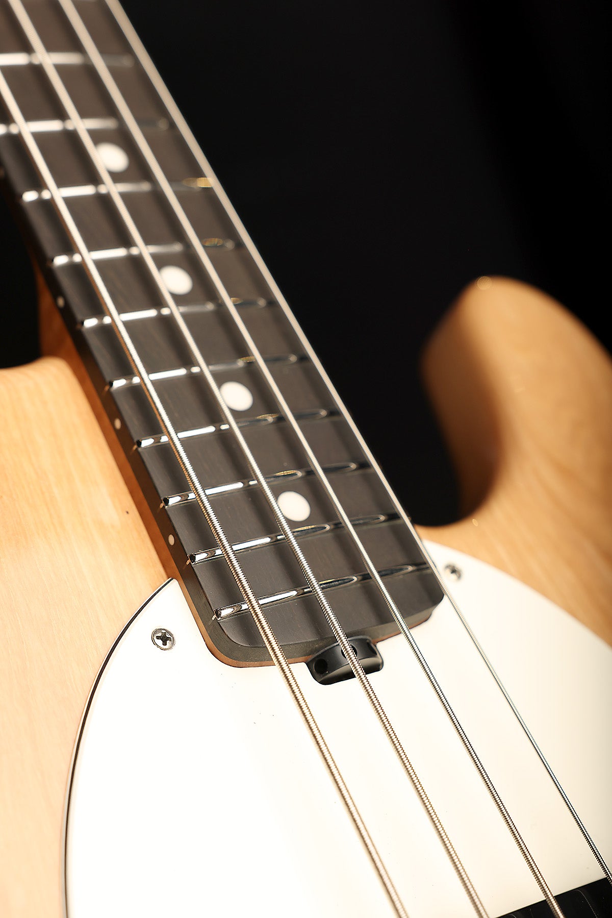 Ernie Ball Music Man Tim Commerford Stingray Natural