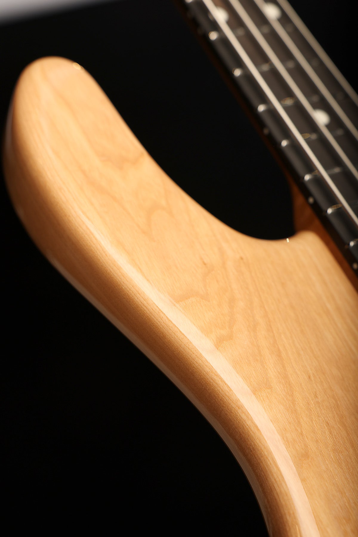 Ernie Ball Music Man Tim Commerford Stingray Natural