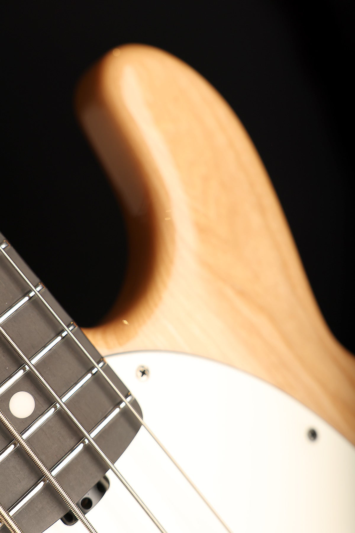 Ernie Ball Music Man Tim Commerford Stingray Natural