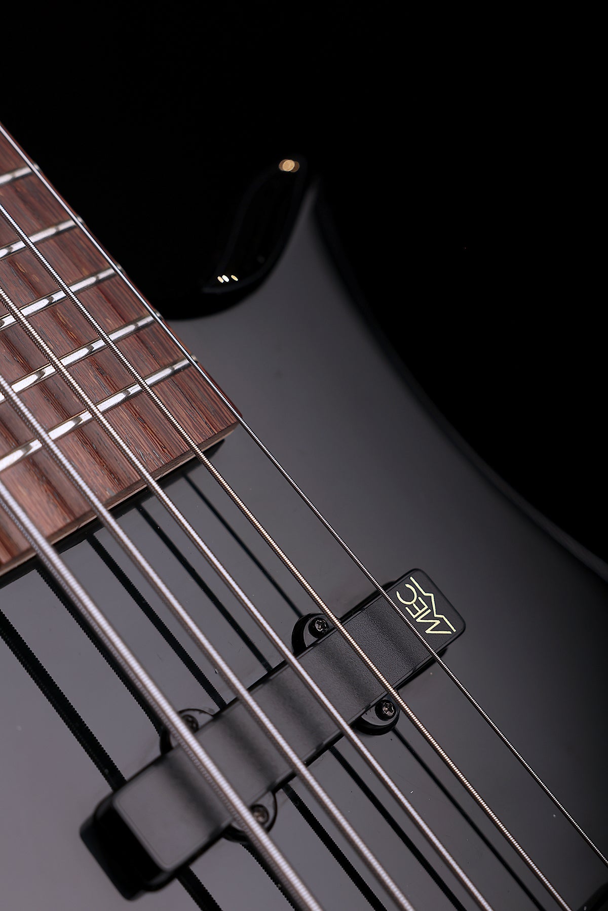 Demo Warwick RockBass Fortress 5-String Solid Black High Polish