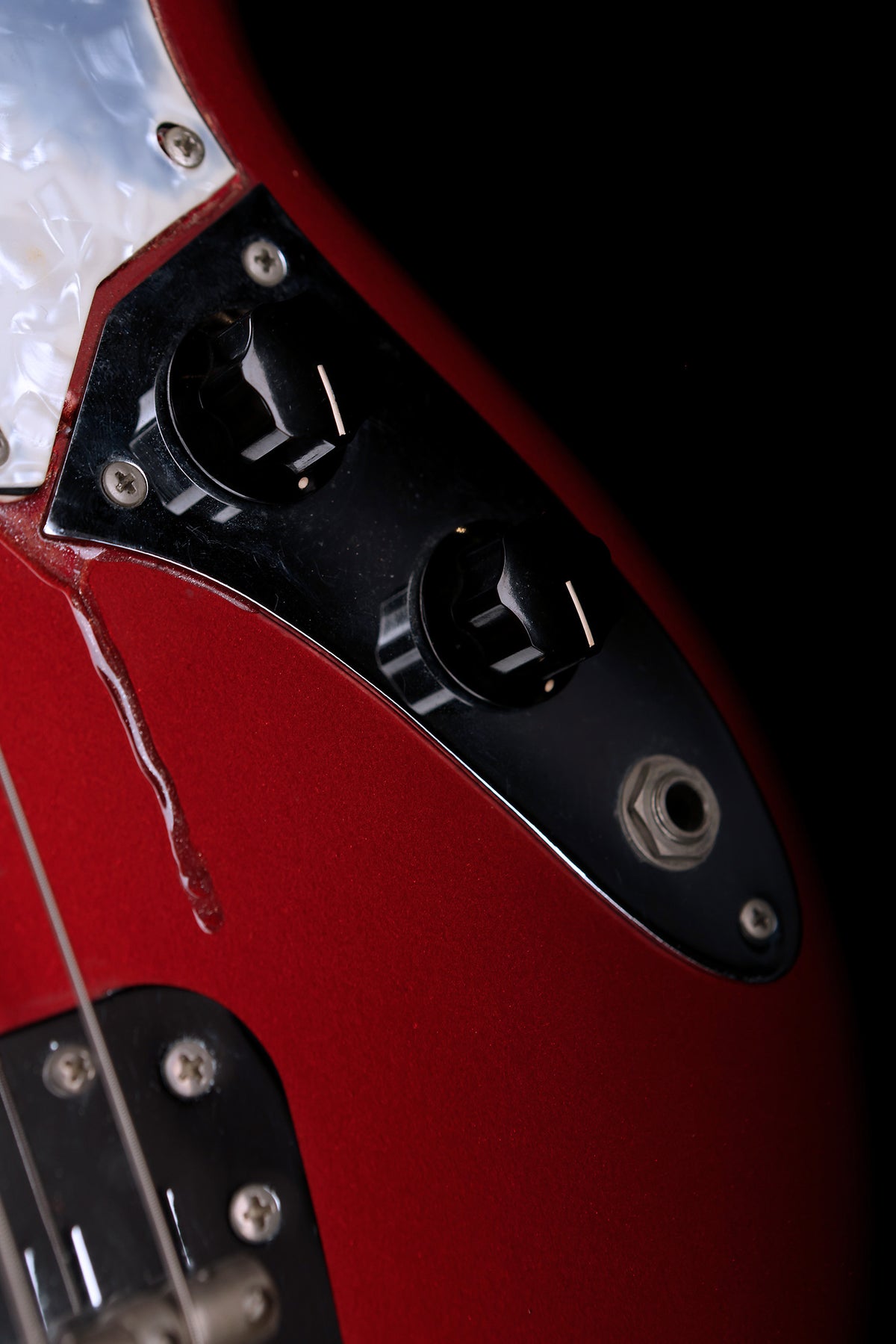 Preloved Fender 70&#39;s Mustang Candy Apple Red Competition Stripe w/case - Bass Centre Music Store Melbourne