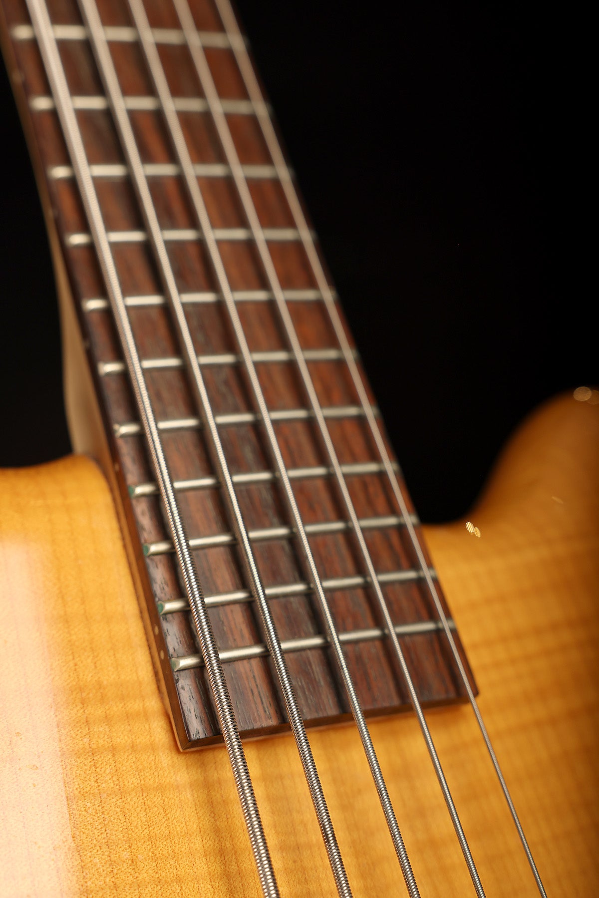 Preloved Warwick Rockbass Corvette FM