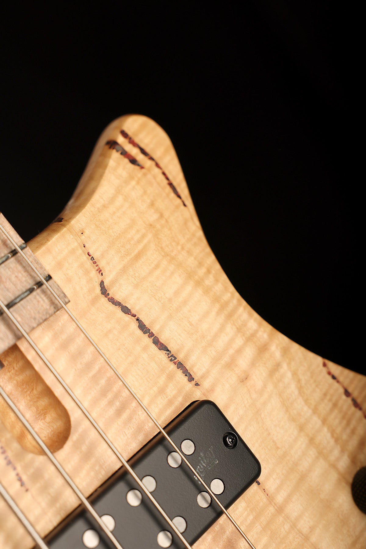 Cole Clark LLB4 Flamed Mountain Ash - Bass Centre Music Store Melbourne