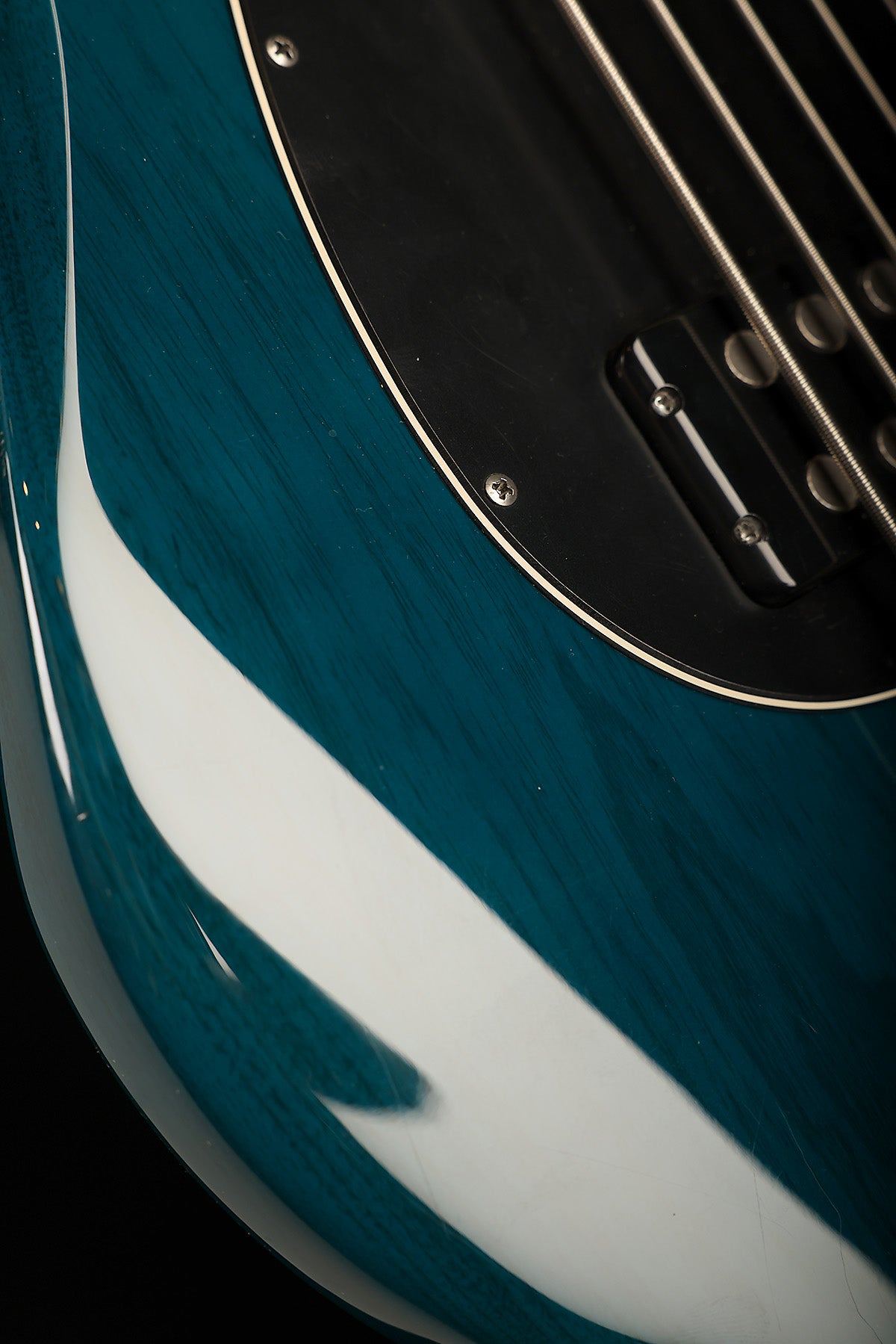 Preloved Erne Ball Music Man Stingray 5 Teal