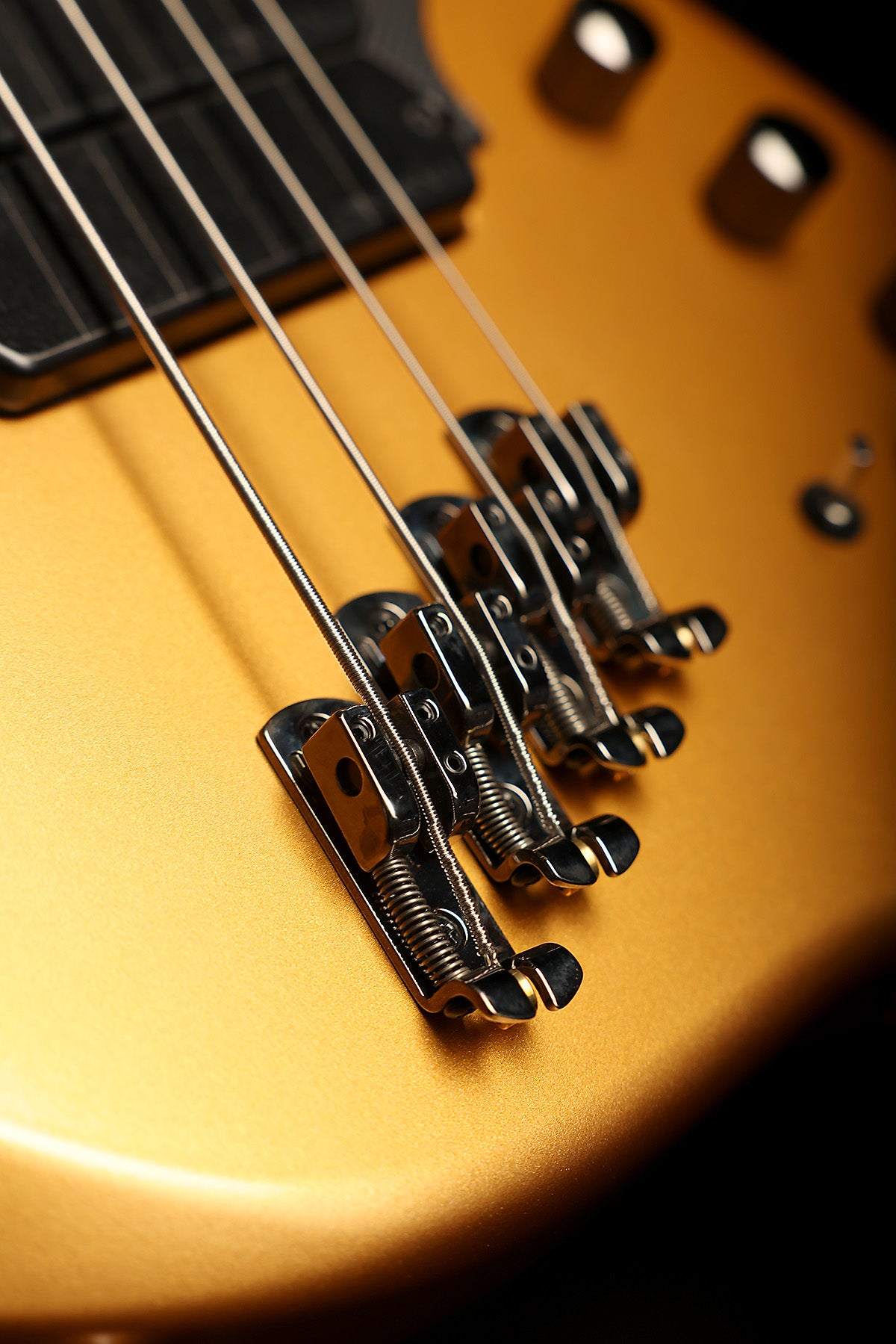 Dingwall NG2 4 Matte Gold Metallic