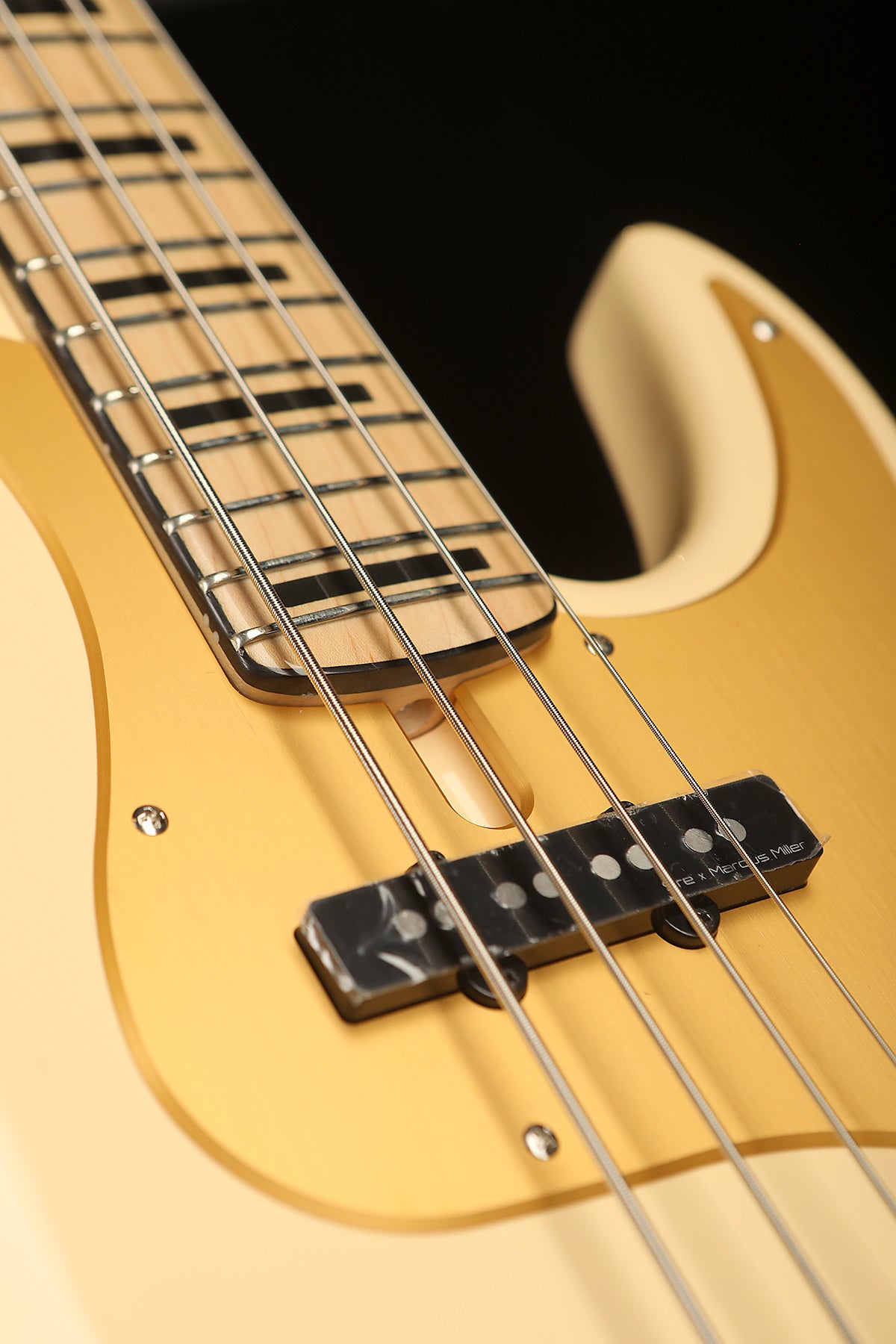 Sire MARCUS MILLER V5-24 4 String Bass