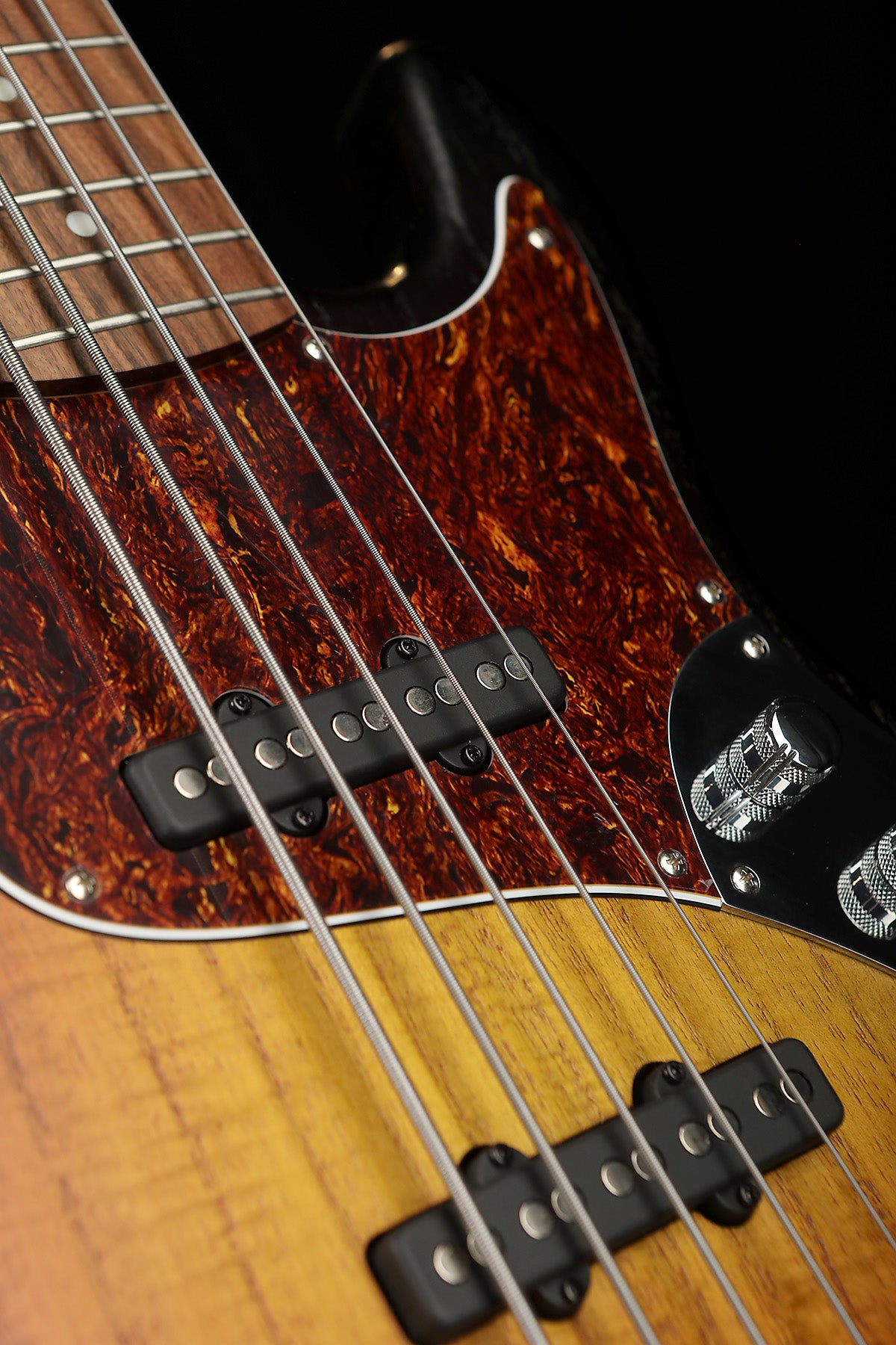 Sandberg California II TT 5 Superlight Sunburst - Bass Centre Music Store Melbourne