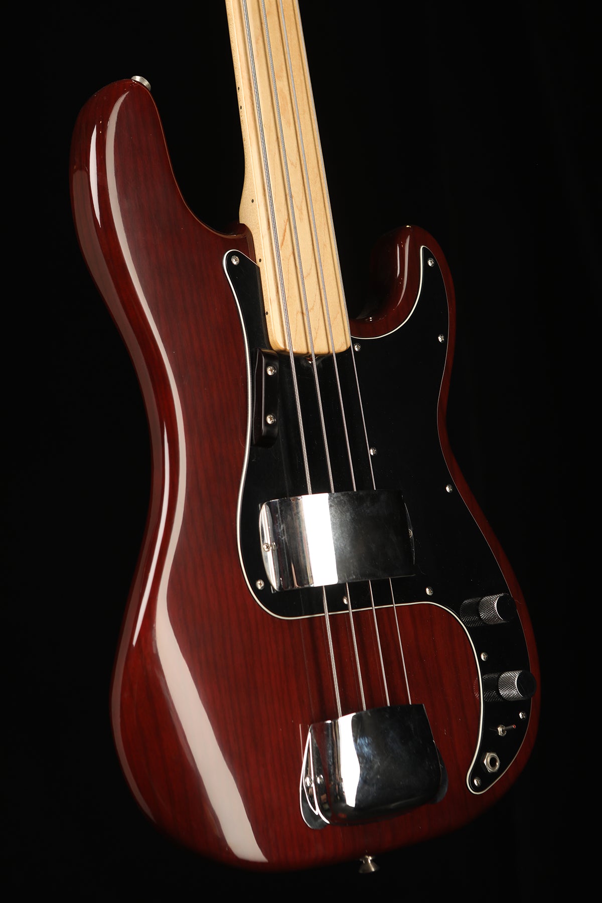 Preloved 1978 Fender Precision Fretless Wine Red