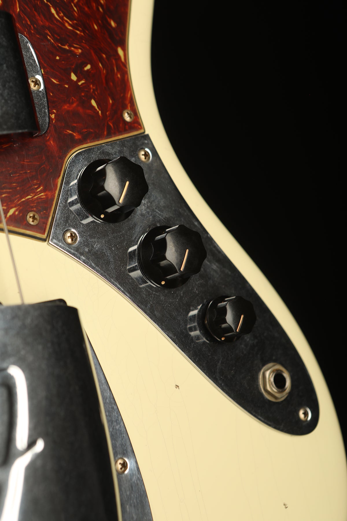 Fender Custom Shop 64 Jazz Bass Journeyman Relic - Bass Centre Music Store Melbourne