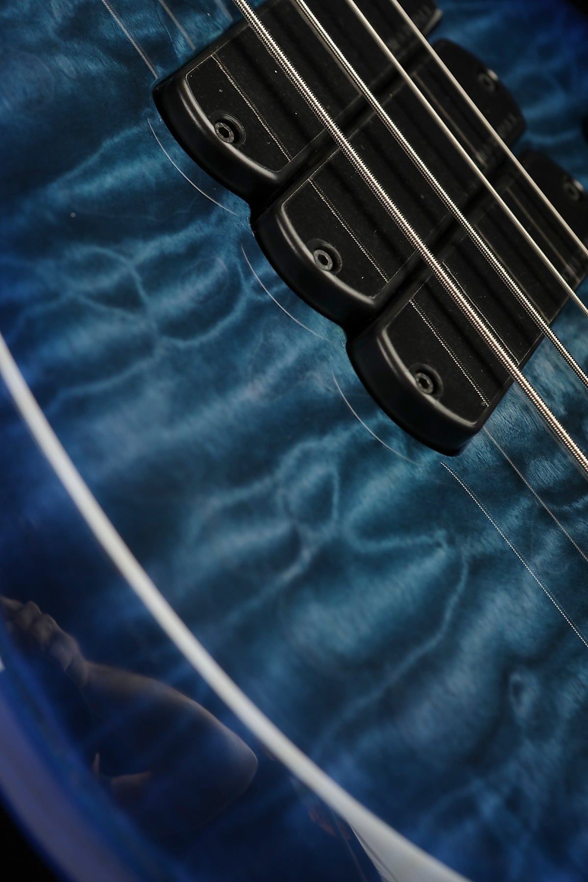 Dingwall Combustion 4 Quilt Top 3X Indigo Burst - Bass Centre Music Store Melbourne