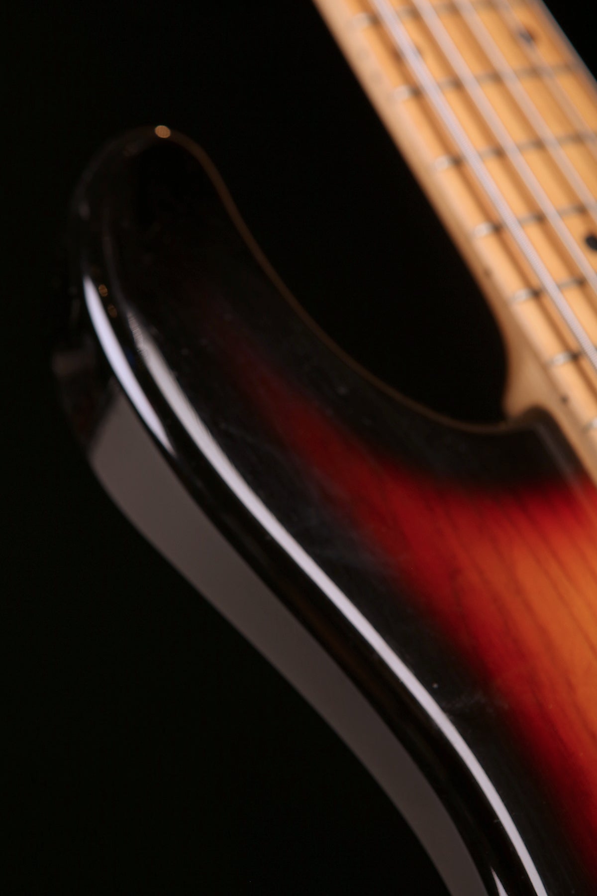 PRELOVED LAKLAND SKYLINE 55-02 3TSB W/GATOR CASE