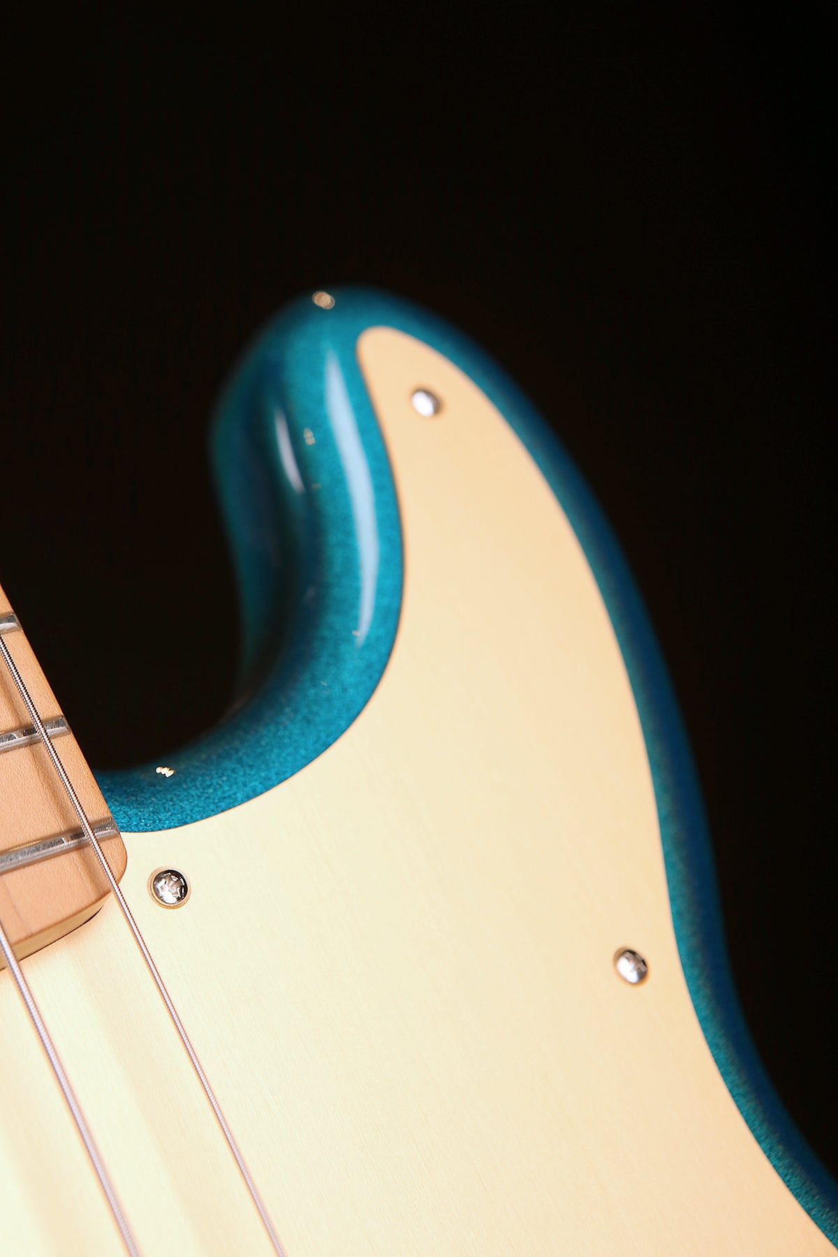 Fender Deluxe American Ultra II Precision Aurora Limited