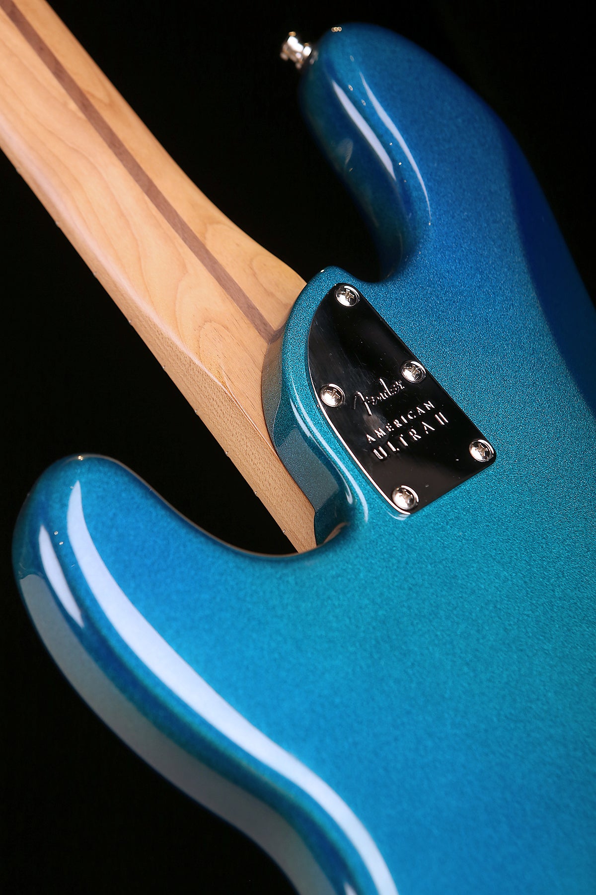 Fender Deluxe American Ultra II Precision Aurora Limited