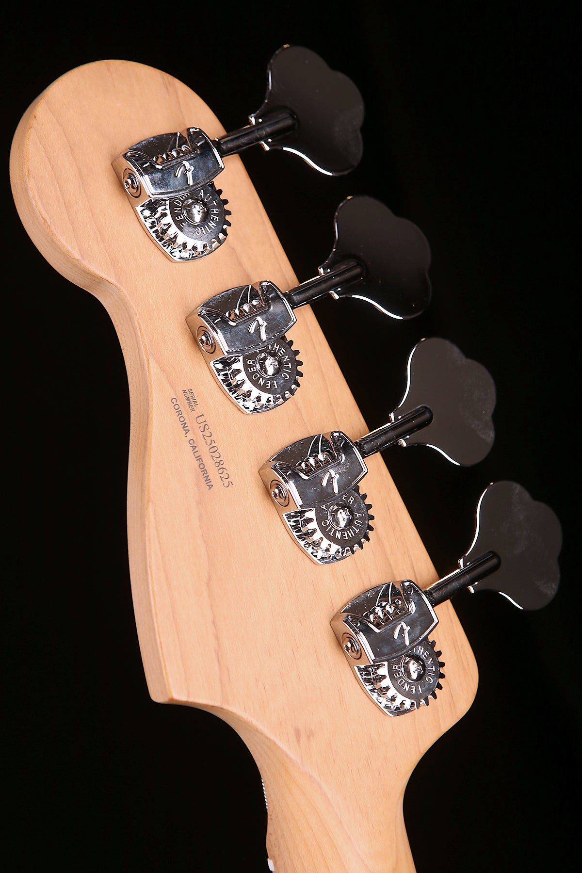 Fender Deluxe American Ultra II Precision Aurora Limited