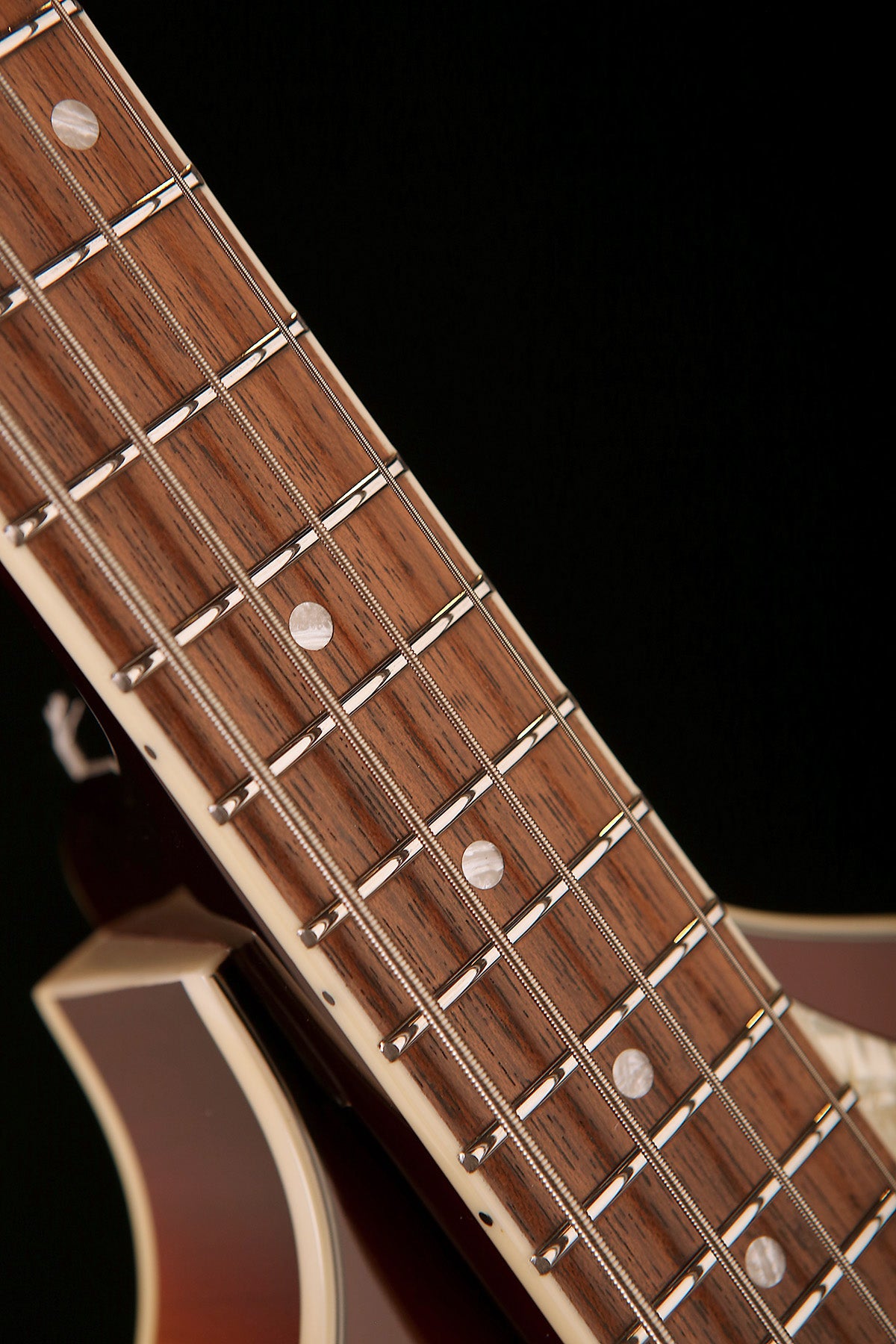 Hofner Contemporary Cavern Bass w/case - Bass Centre Music Store Melbourne