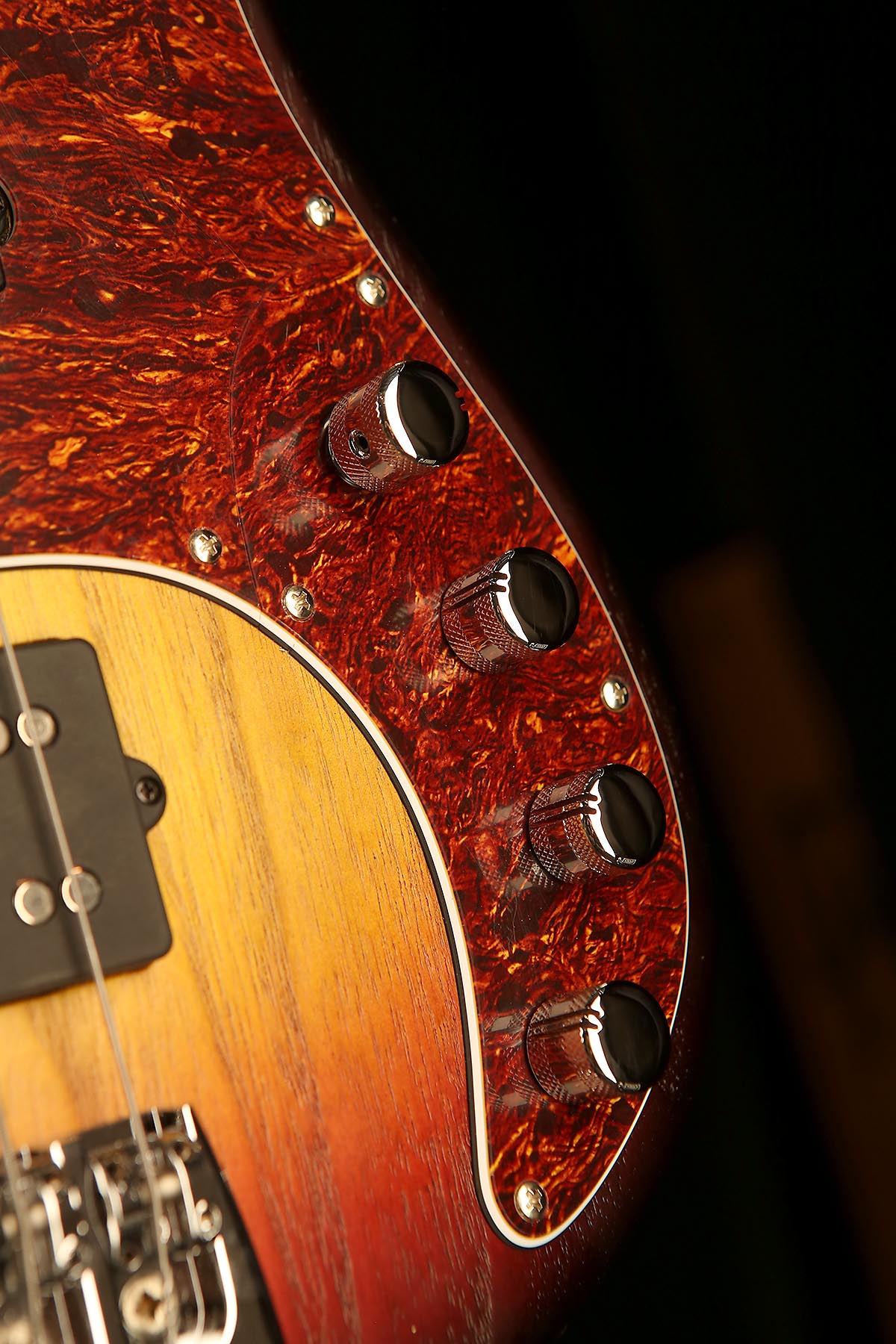 Sandberg VM4 Superlight 4 String Sunburst w/Rosewood - Bass Centre Music Store Melbourne