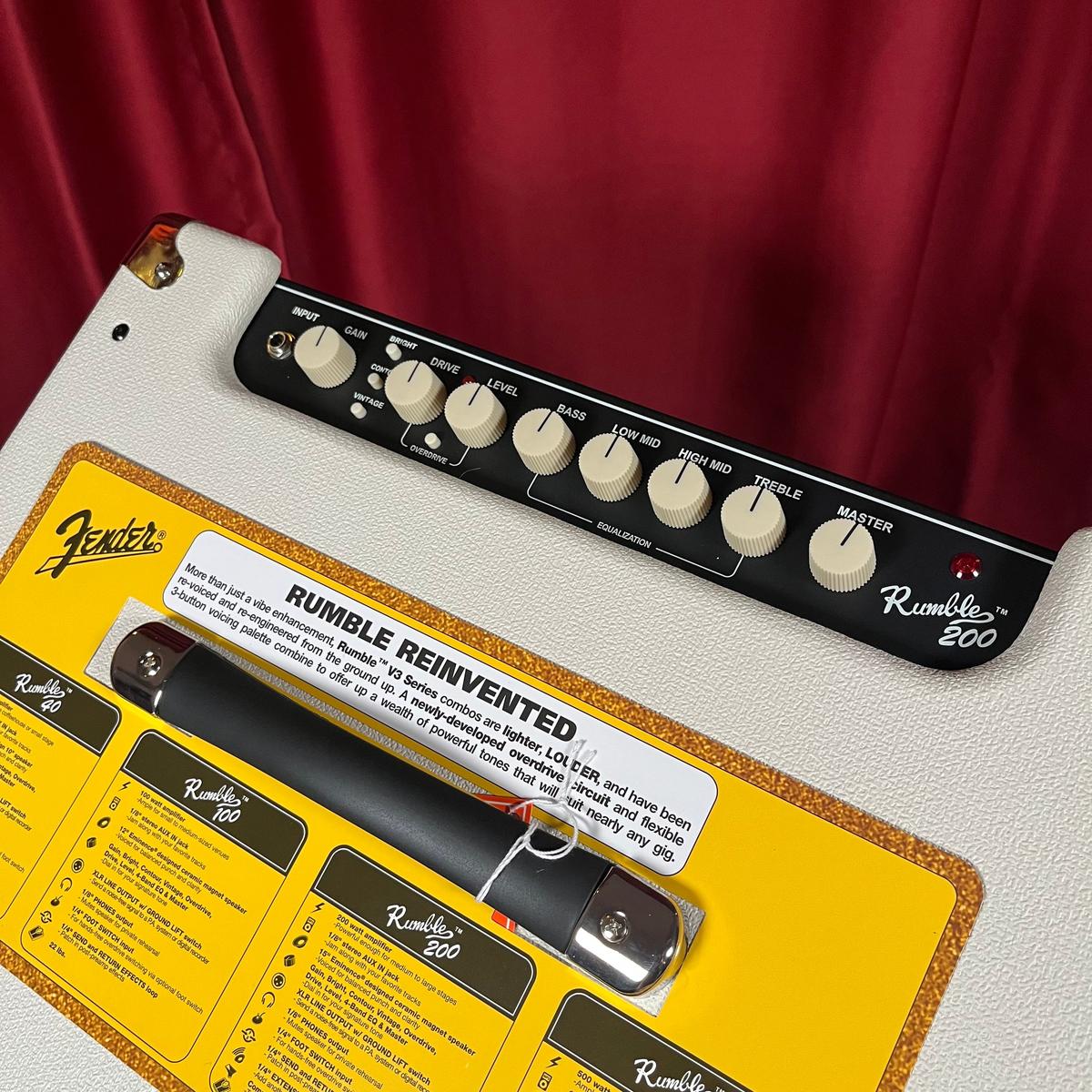 Bass Rumble Fender Rumble 200 Combo Limited Edition Ivory