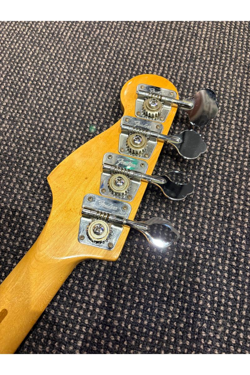 Preloved 1979 Fender Precision Bass Black Maple with Fender case