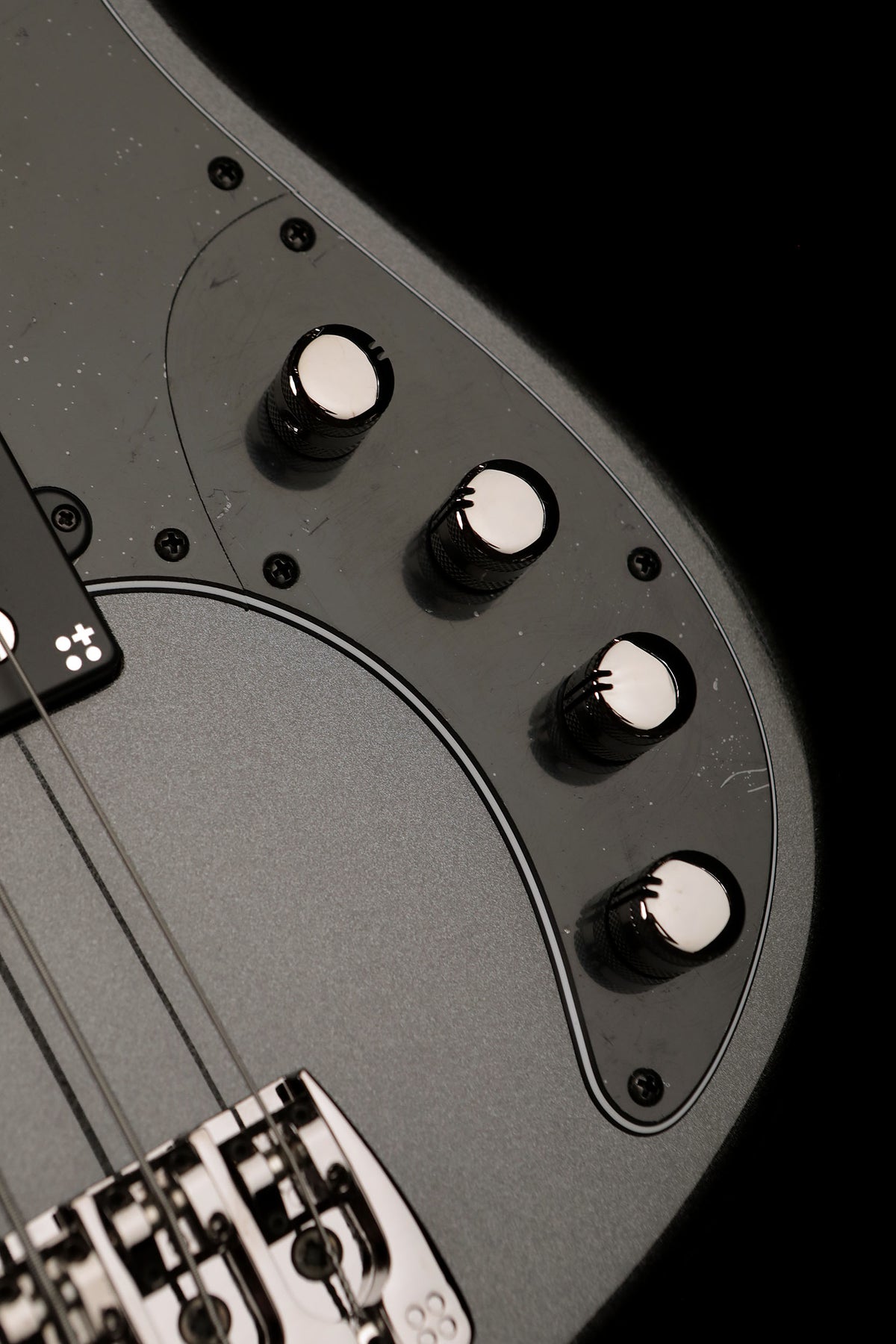 Sandberg California Central 5 Gloss Anthracite - Bass Centre Music Store Melbourne