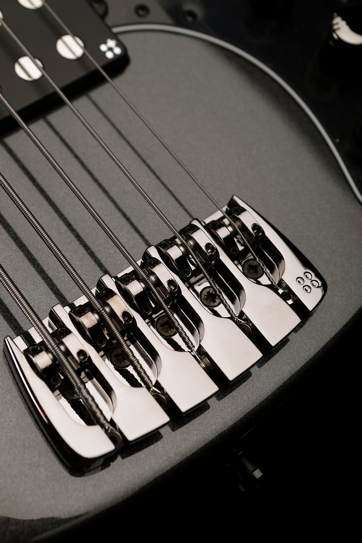 Sandberg California Central 5 Gloss Anthracite - Bass Centre Music Store Melbourne